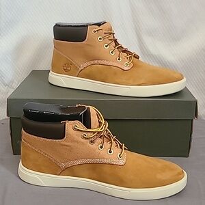 Mens size 9- Timberland- groveton fl chk wheat shoe